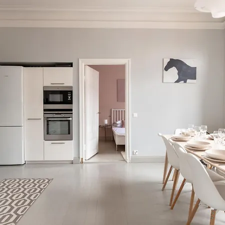 2ndhomes Luxurious 127 M2 3br Top Floor In Historically Valuable Building In City Center * Helsinki