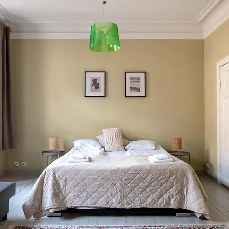 2ndhomes Luxurious 127 M2 3br Top Floor In Historically Valuable Building In City Center Apartment